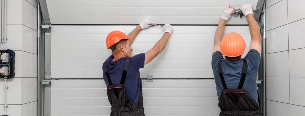 GARAGE DOOR MAINTENANCE: BEST PRACTICES FROM THE PROS